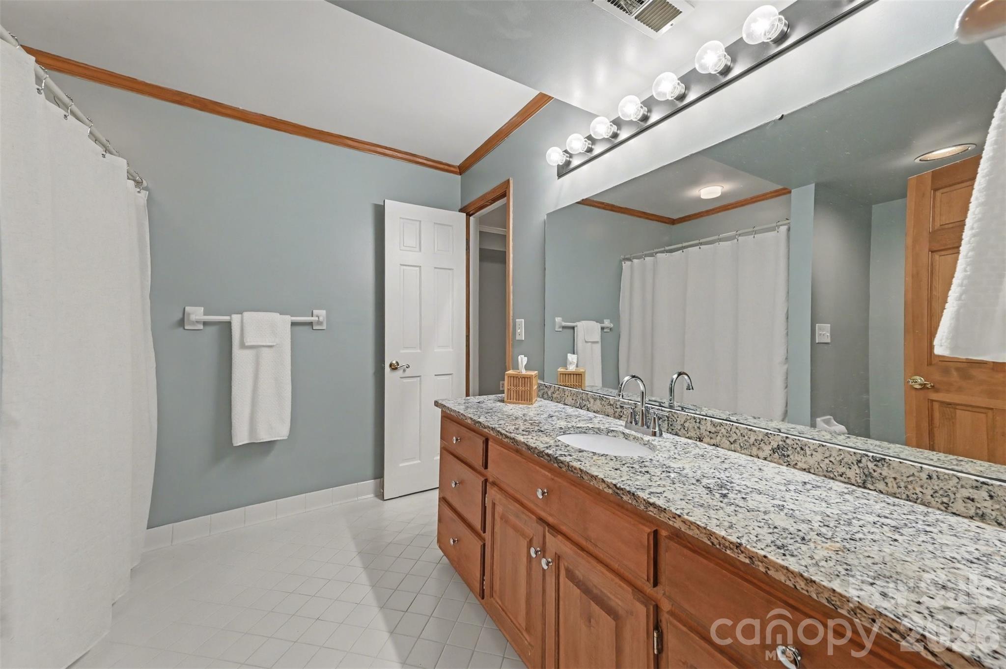 Mallory Manor - Residential