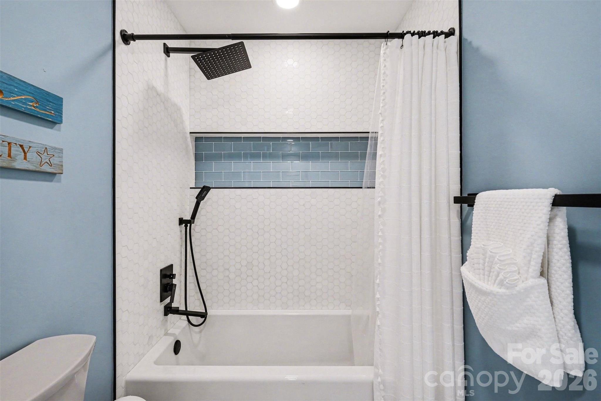 Mallory Manor - Residential