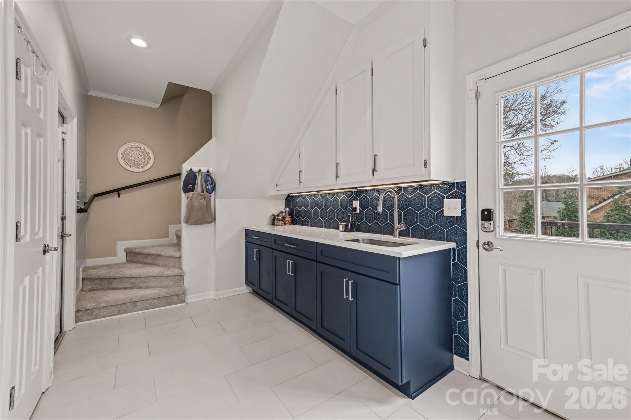 Mallory Manor - Residential