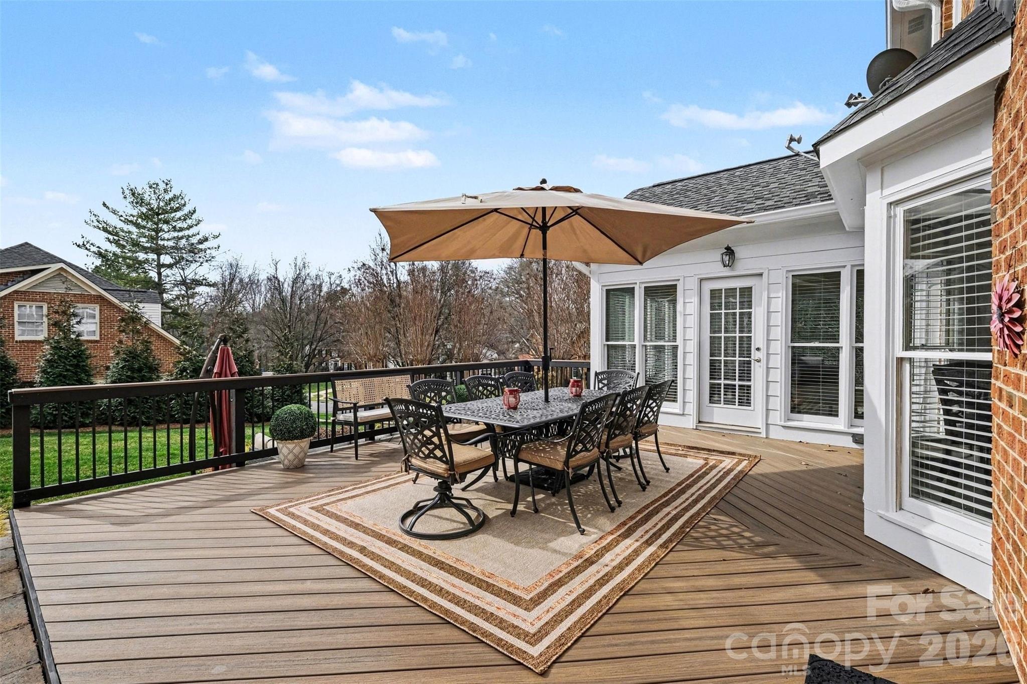 Mallory Manor - Residential