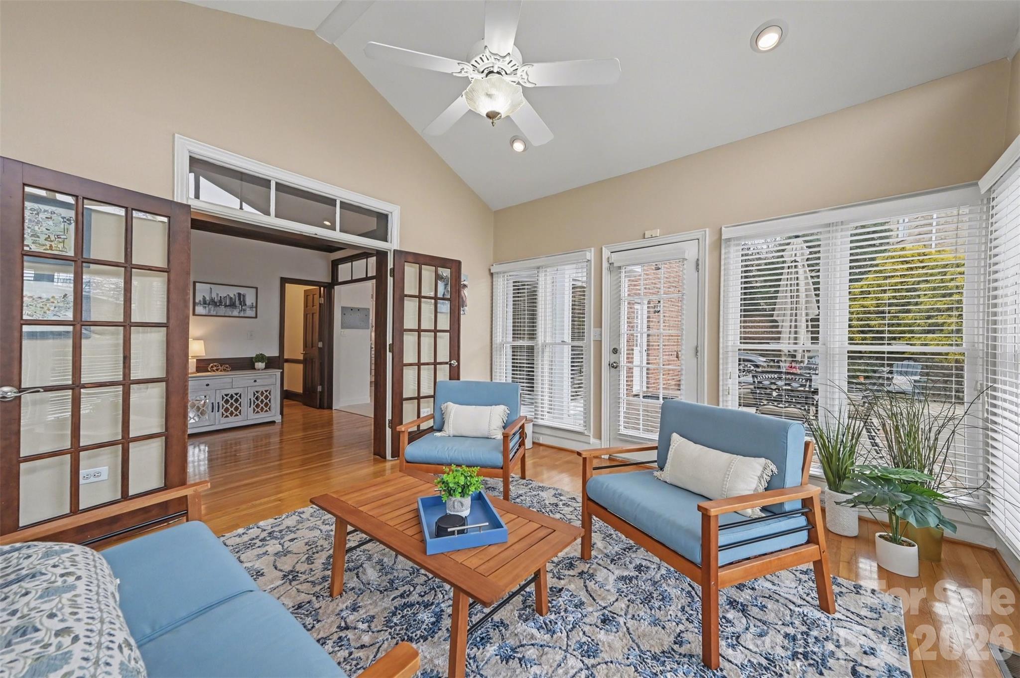 Mallory Manor - Residential