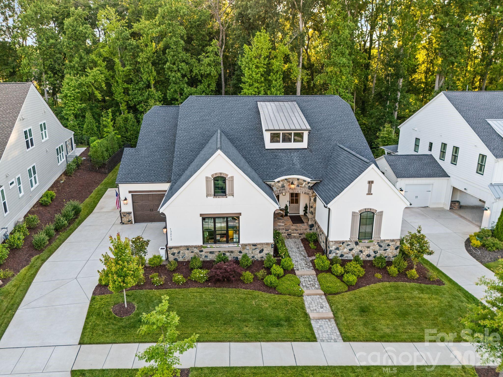 13212 Oak Farm Lane