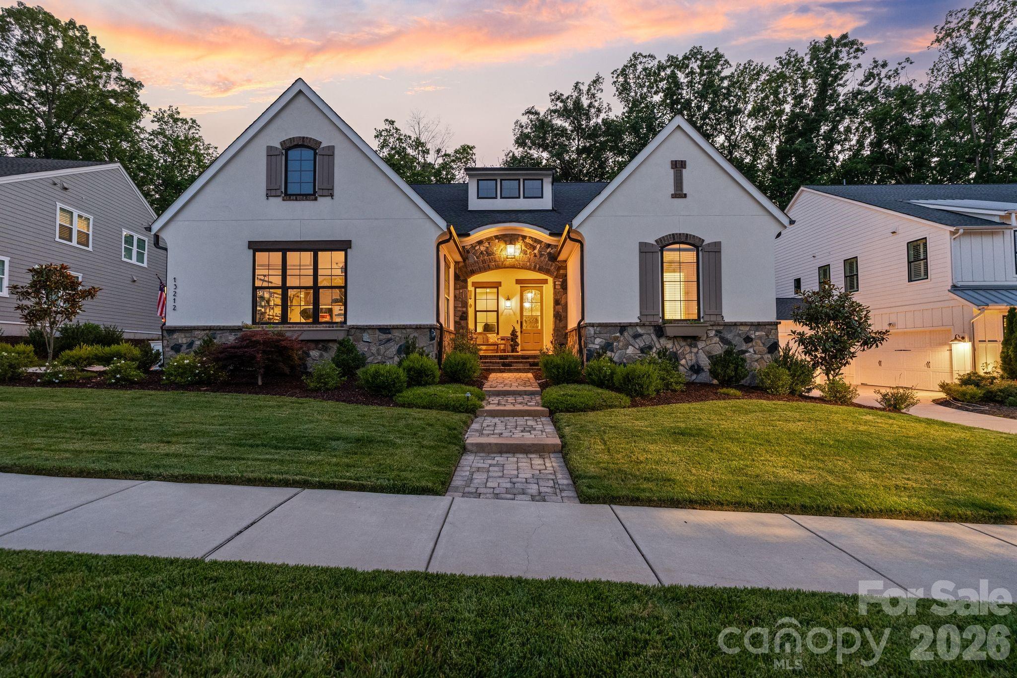 13212 Oak Farm Lane