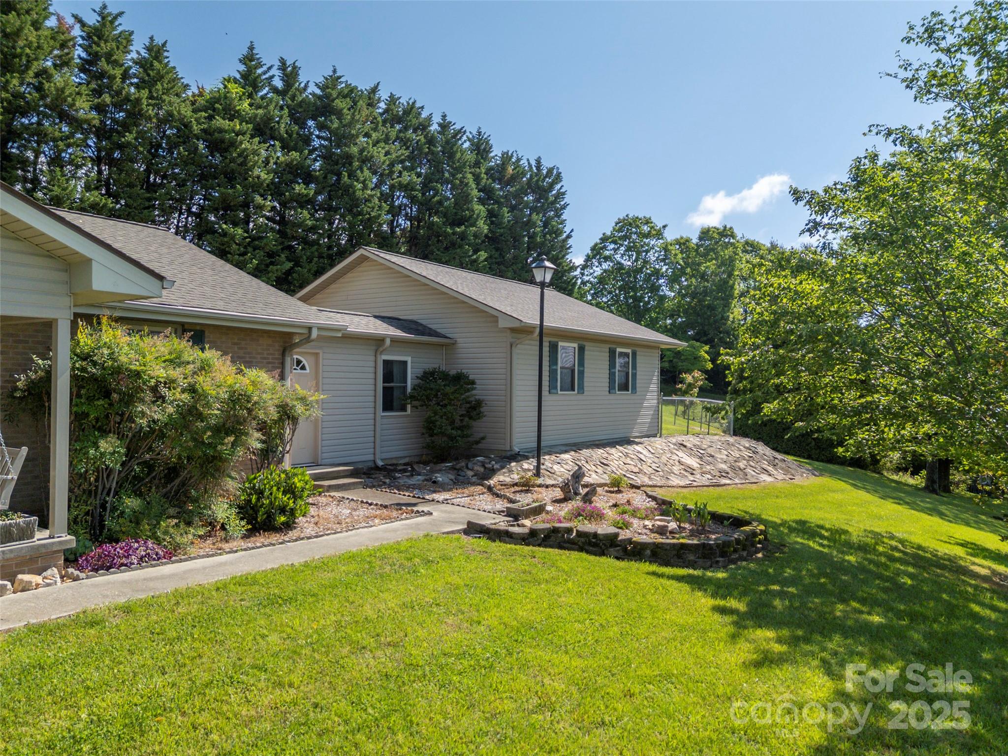 418 Mountain Page Road