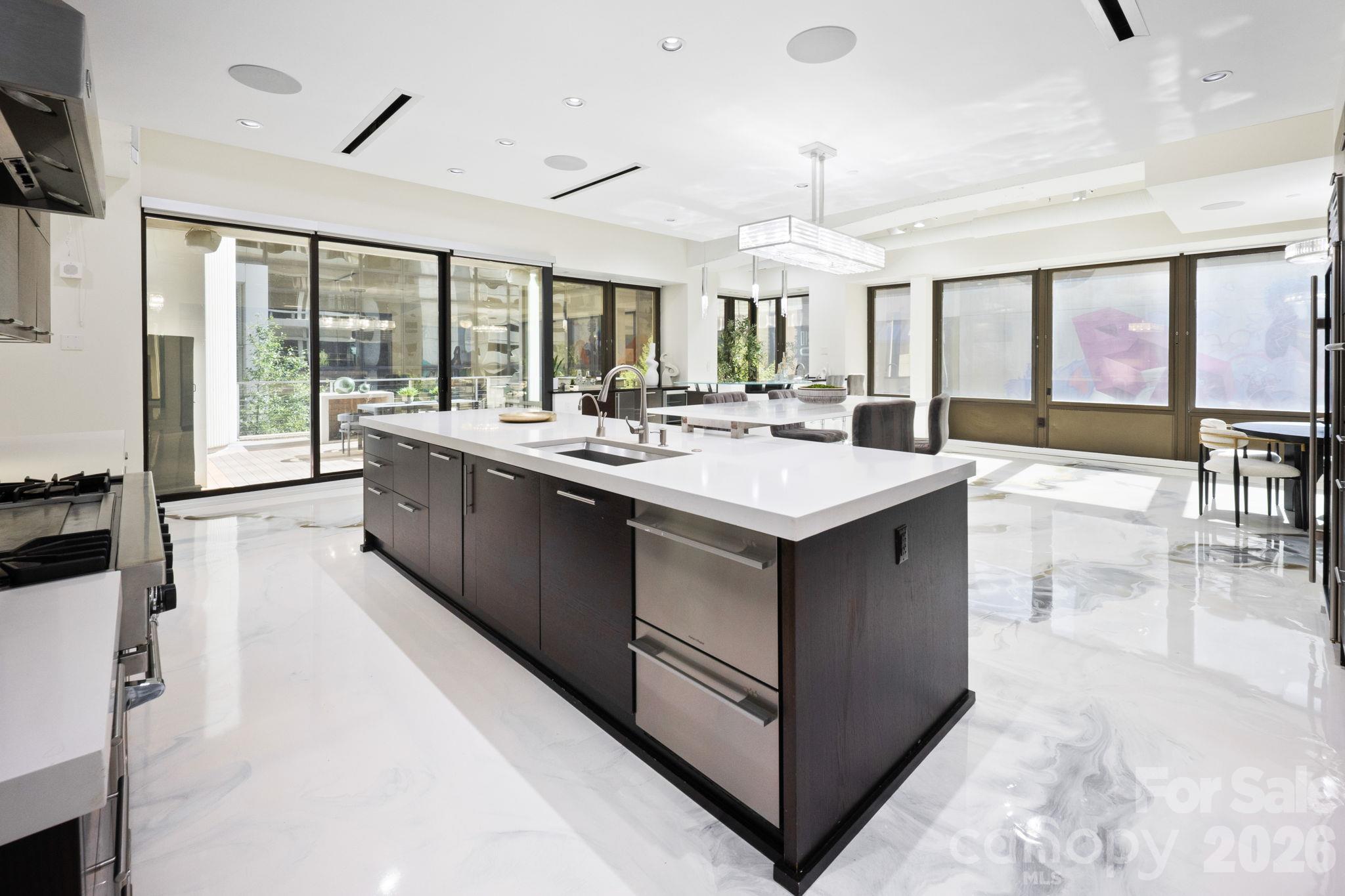 139 Tryon Street