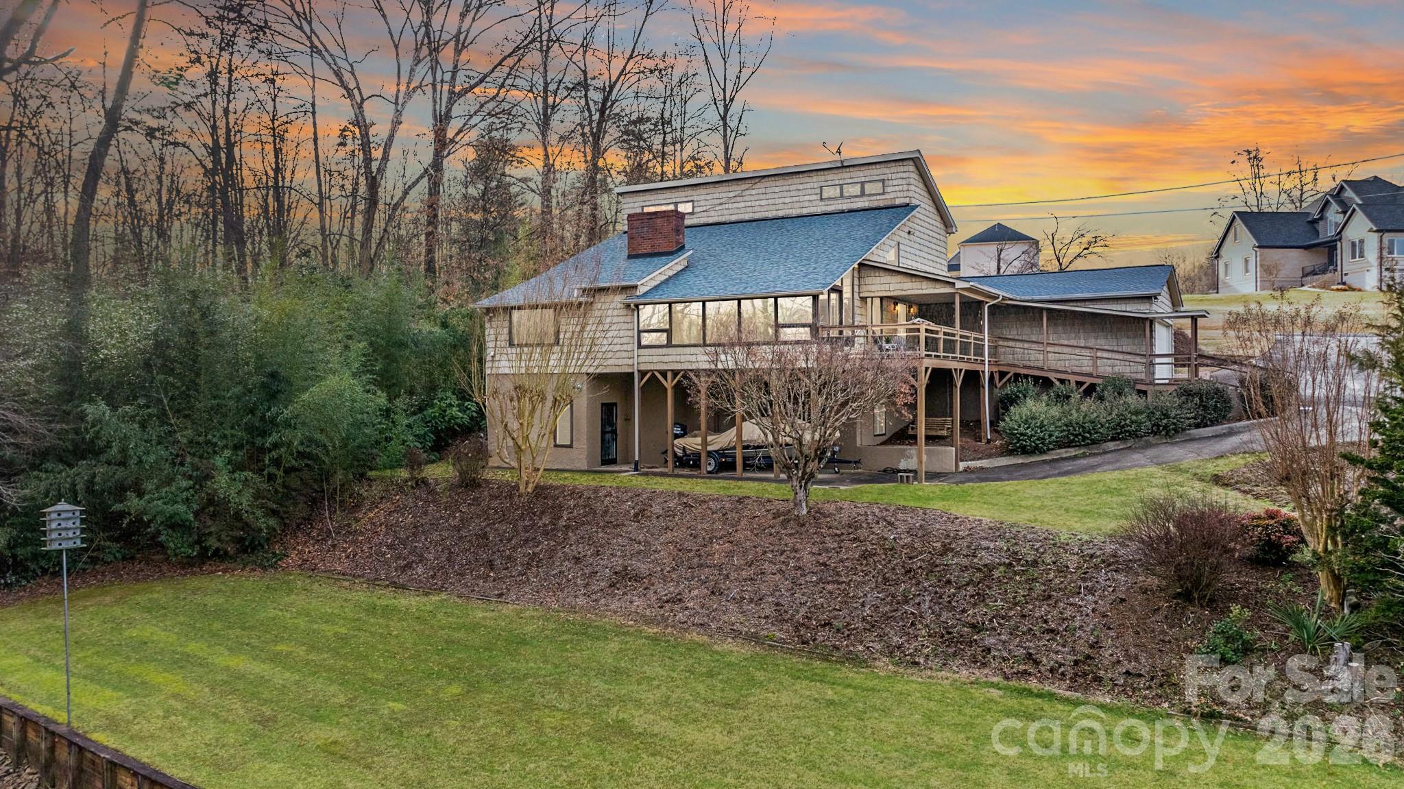 Lake Hickory - Residential