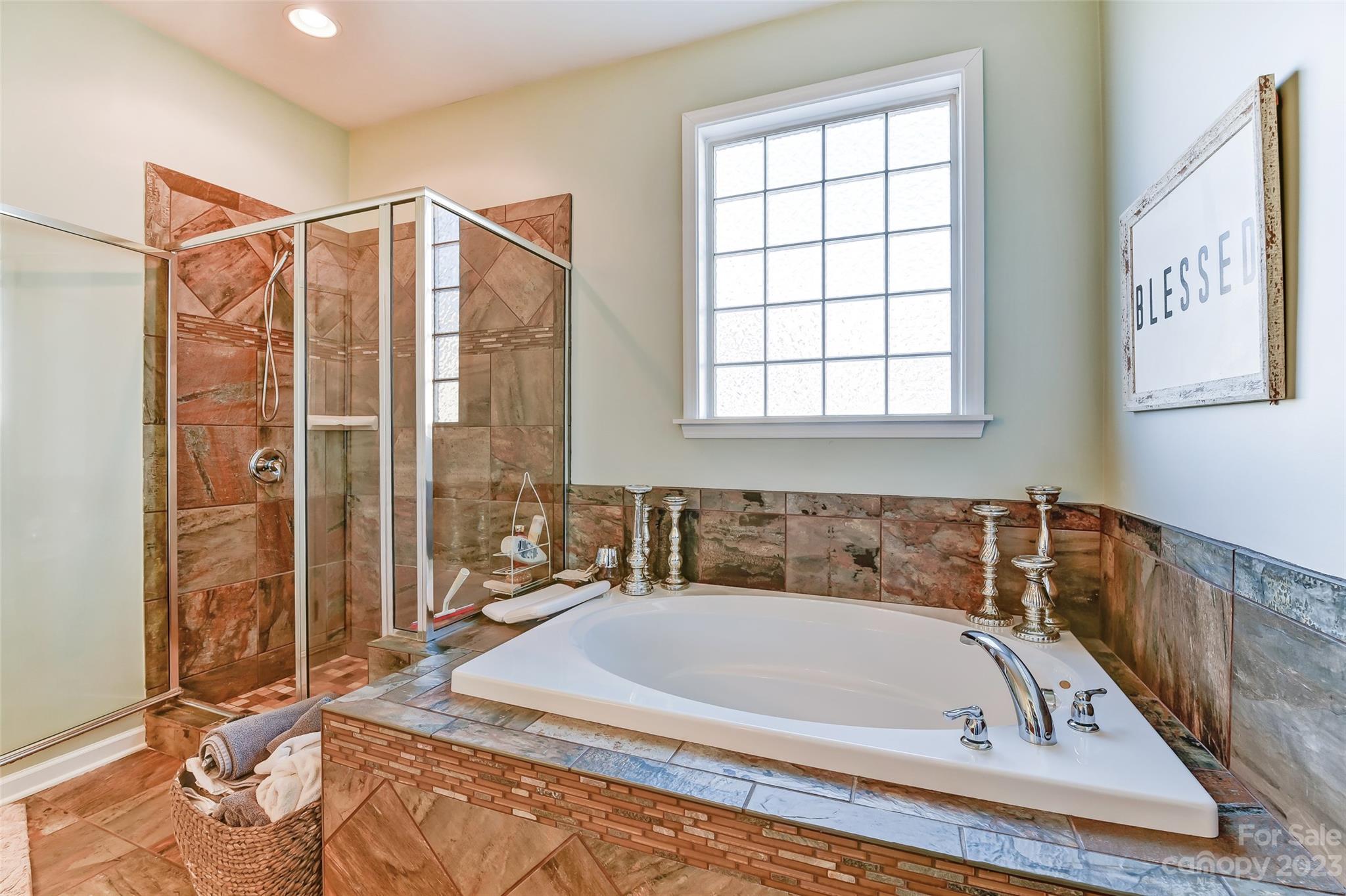 Bridge Pointe - Residential