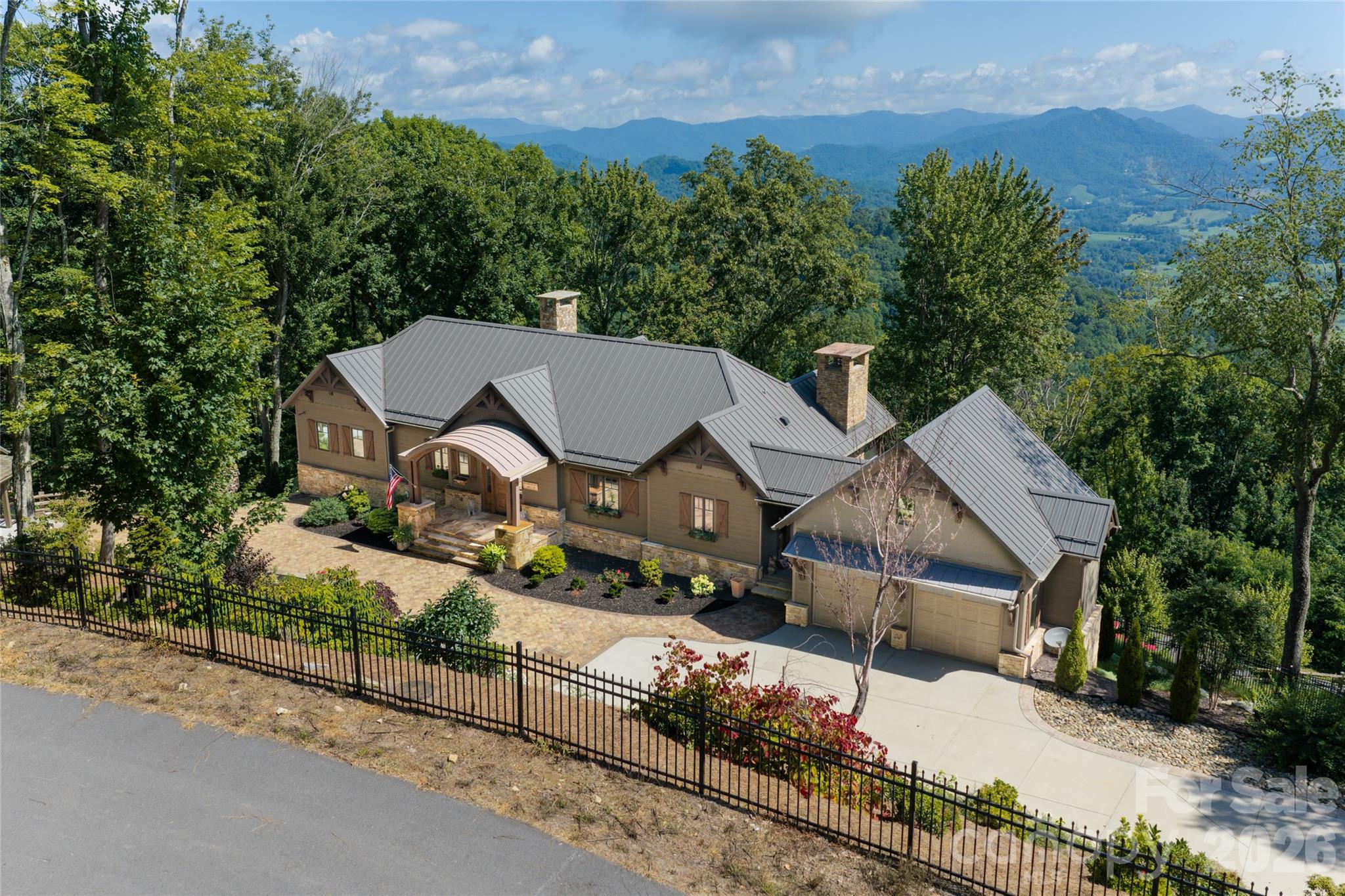 376 Wandering Trail