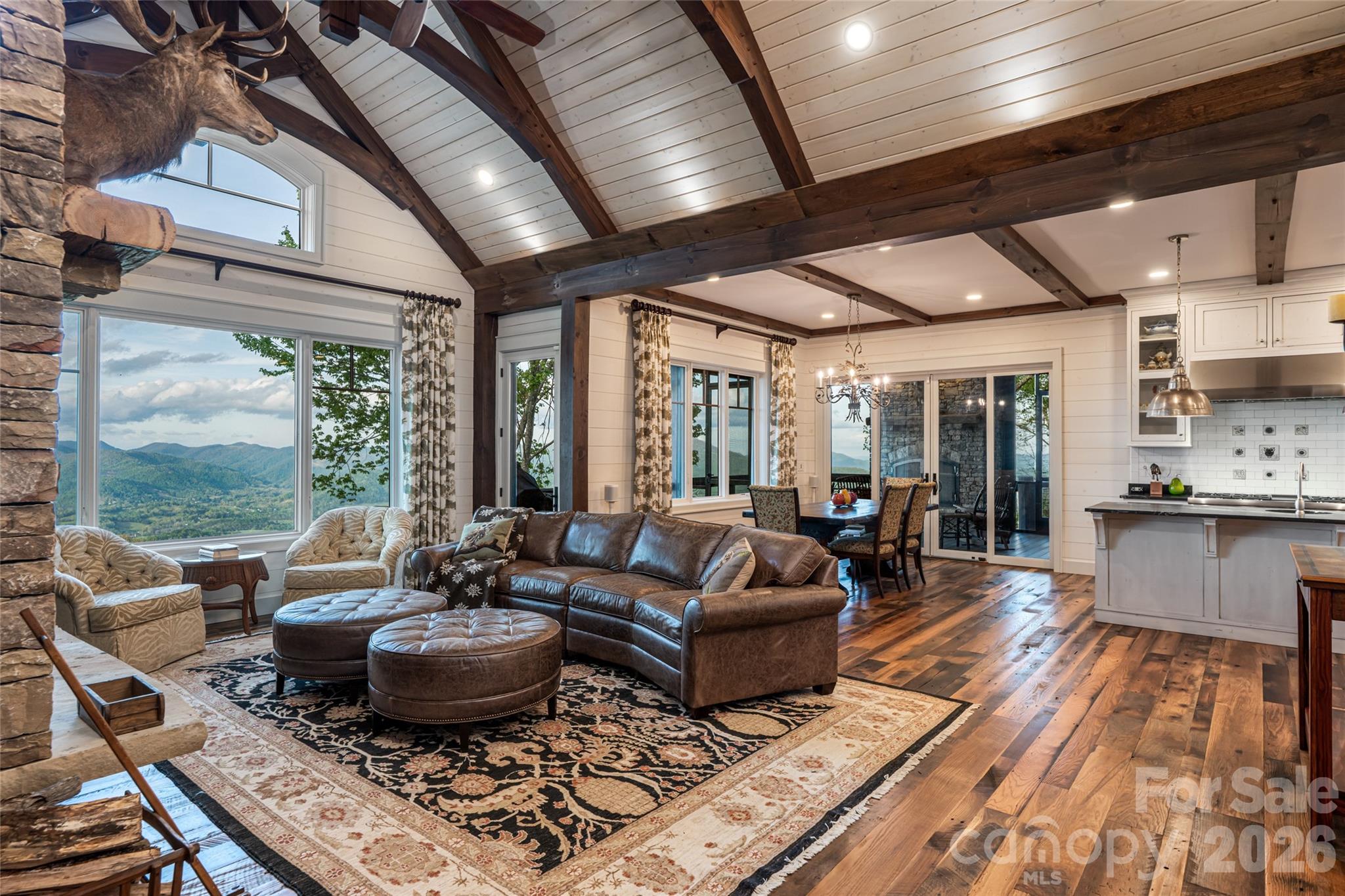 376 Wandering Trail