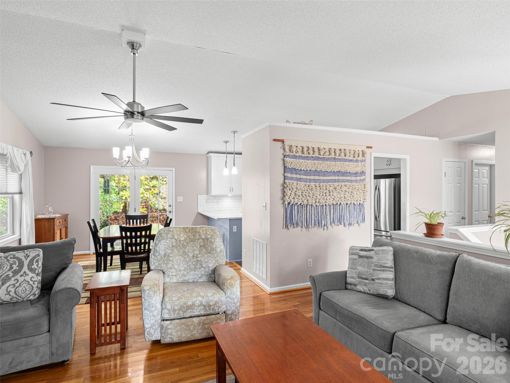 22 Evening Shade Drive