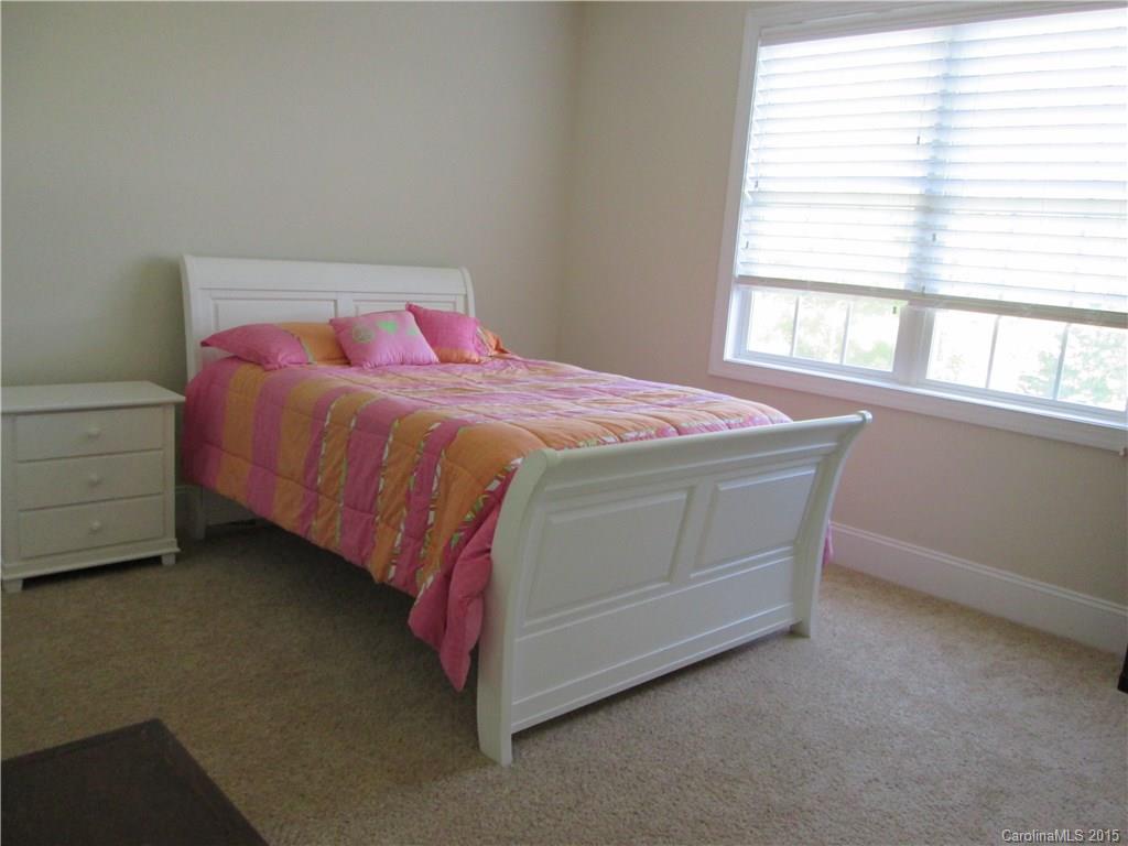 Holland Springs - Residential