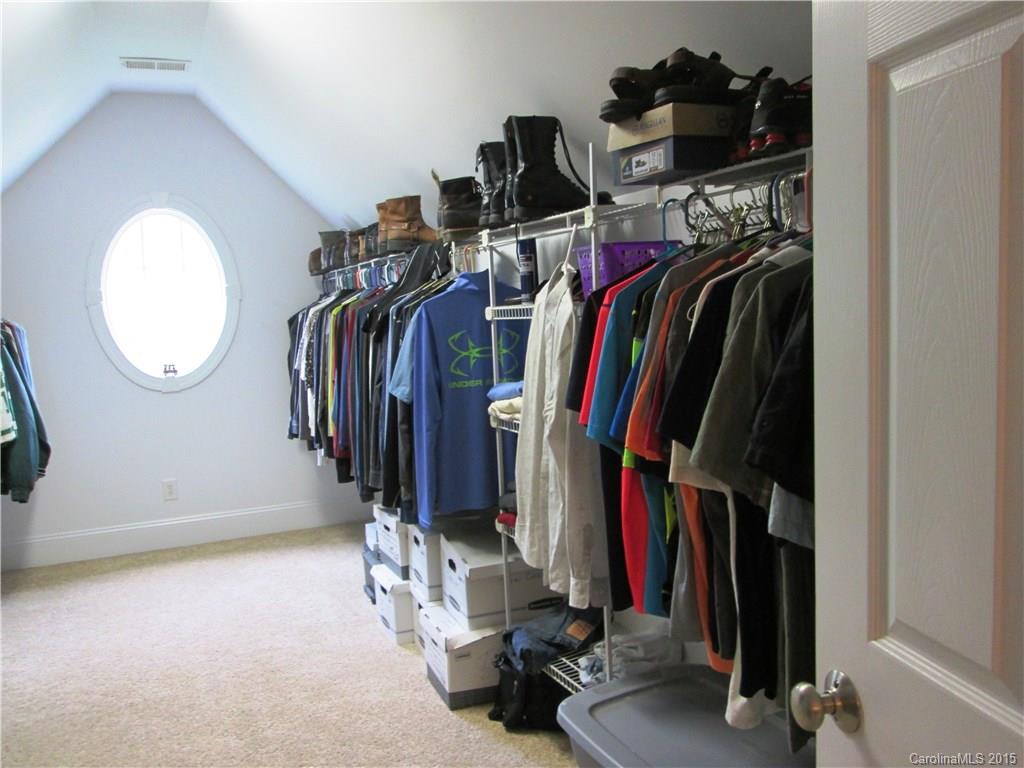 Holland Springs - Residential