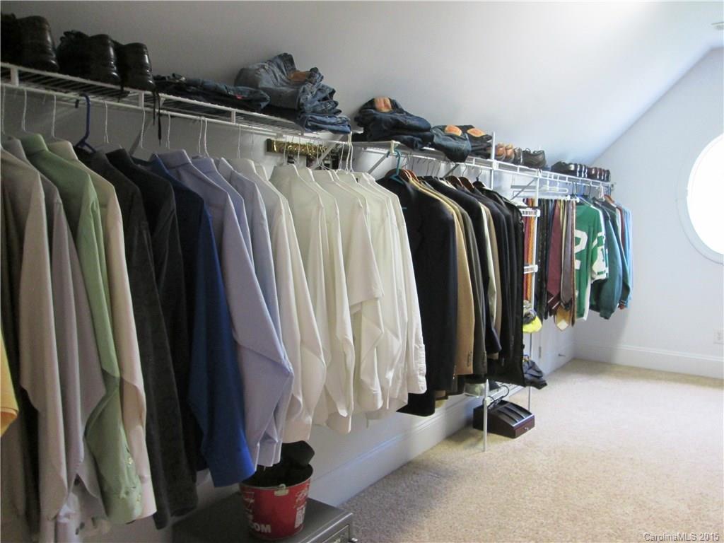 Holland Springs - Residential