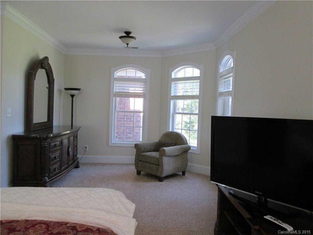 Holland Springs - Residential