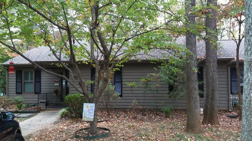 Great 1 story condo in Fort Mill with 2 large master bedrooms. Gorgeous screen porch and patio area overlooking treed common area.