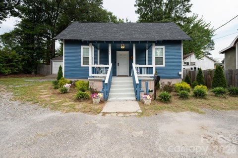 Photo of 1208 Phillips Court, Gastonia, NC 28052 (MLS # 4415310)