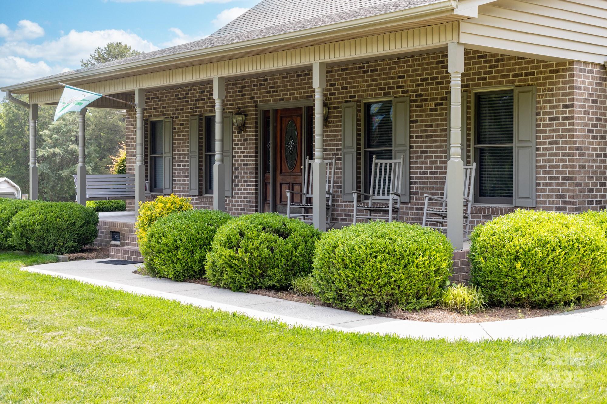 425 Krimminger Avenue SE