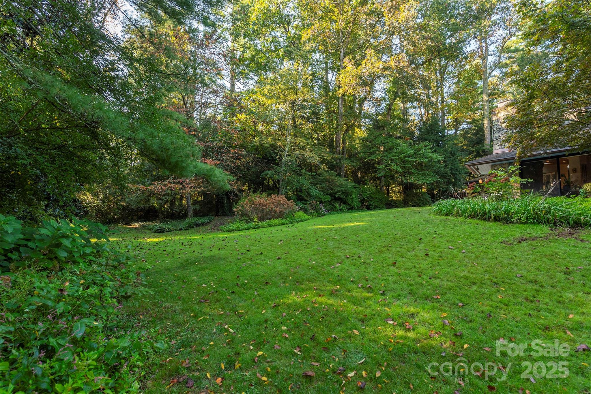 18 Forest Road