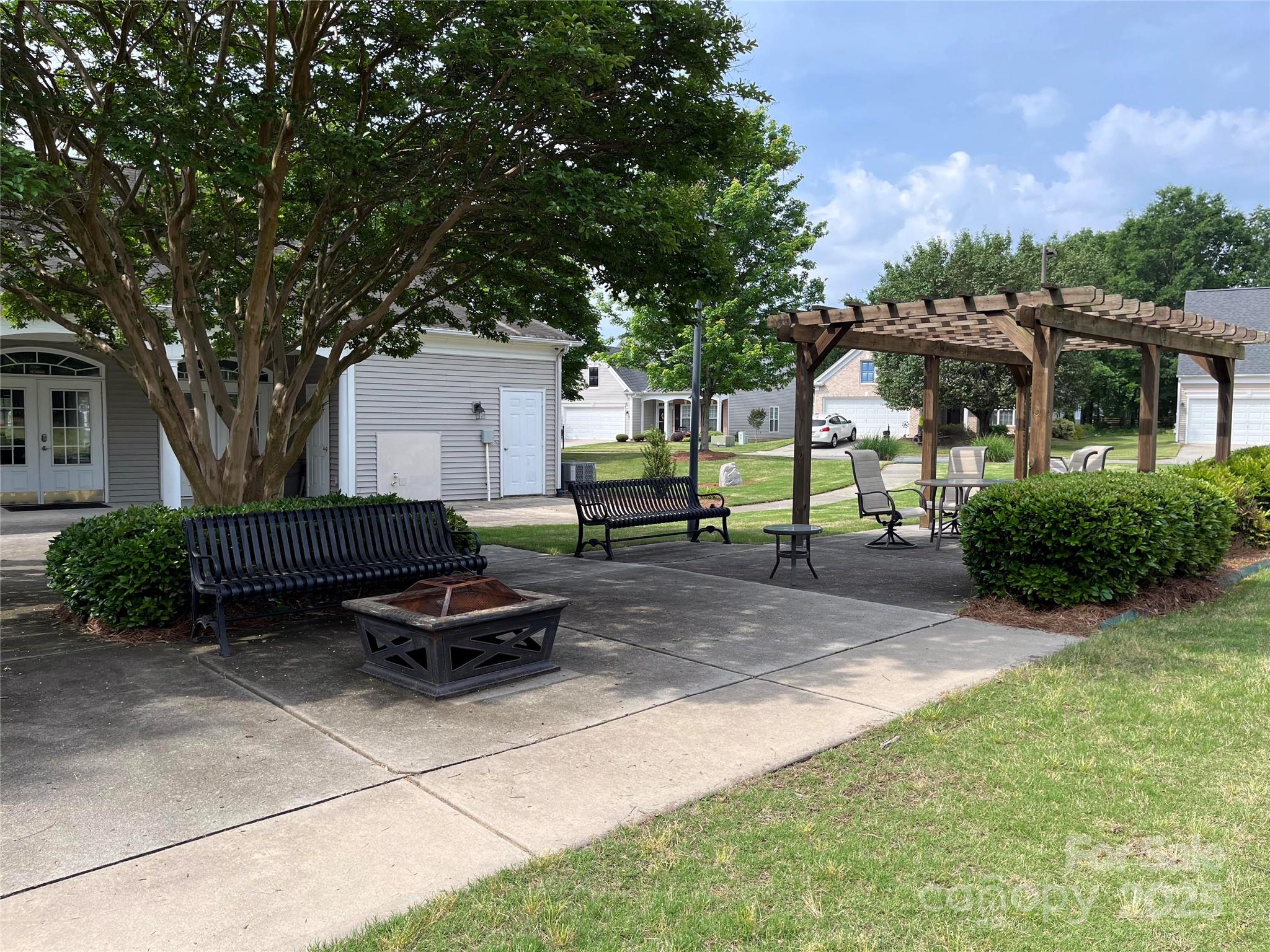 Highland Creek - Residential