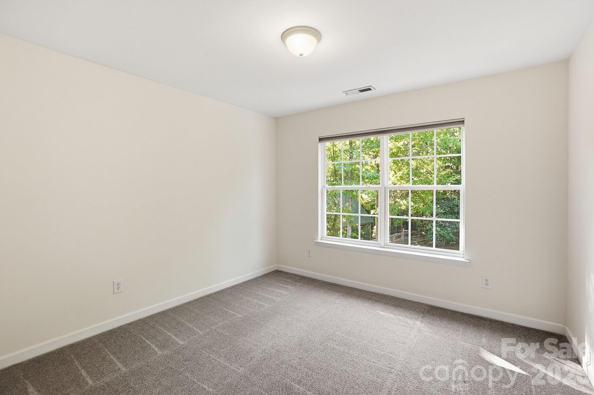 Lynnwood Farms - Residential