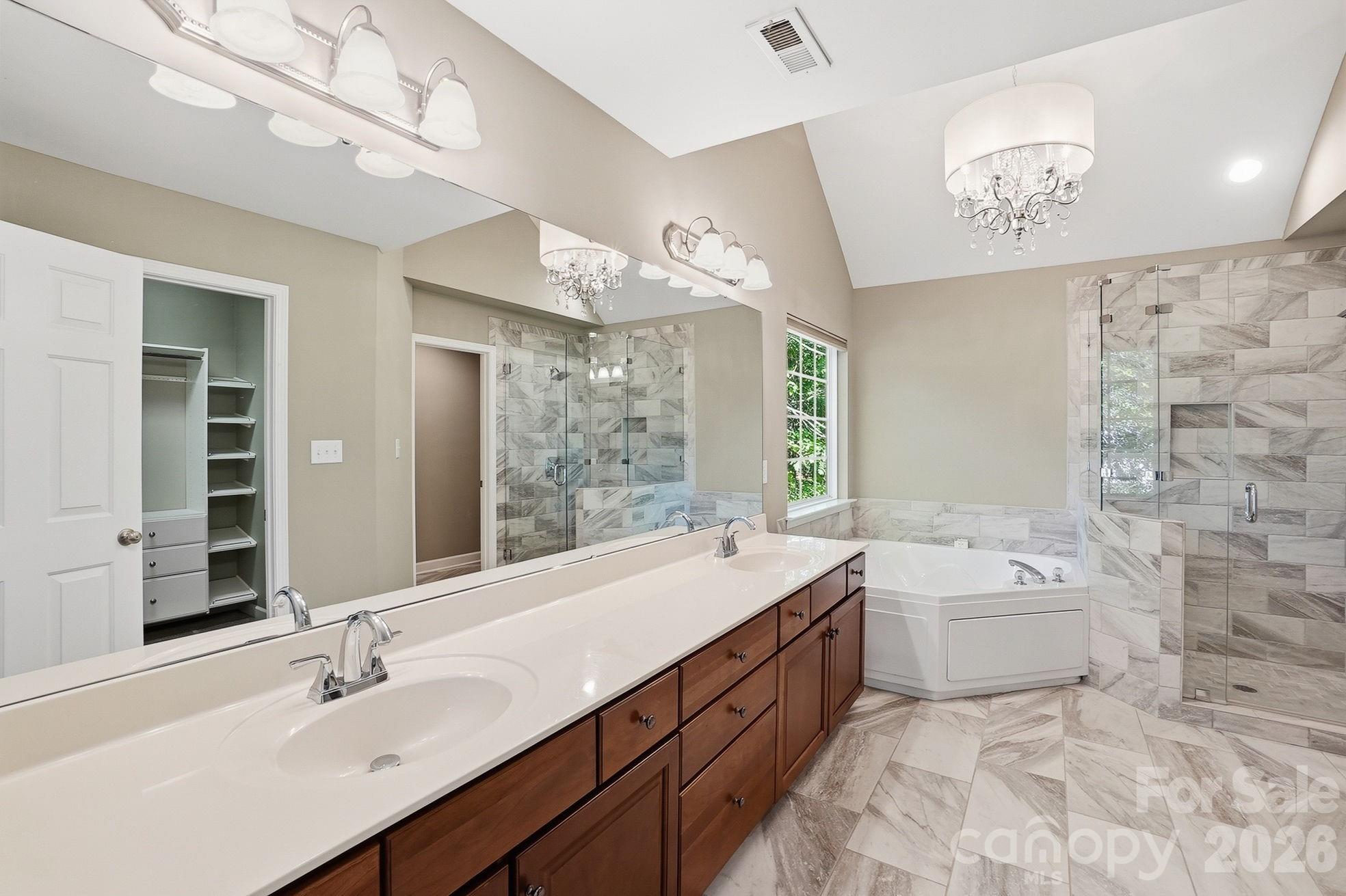 Lynnwood Farms - Residential