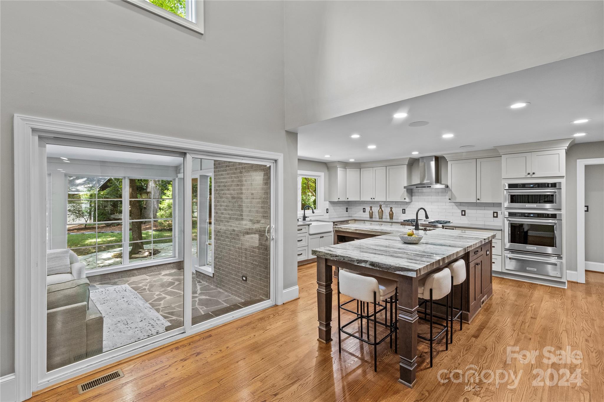 Town And Country - Residential