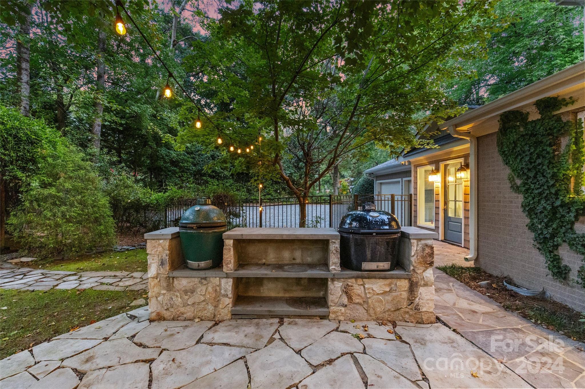 Town And Country - Residential