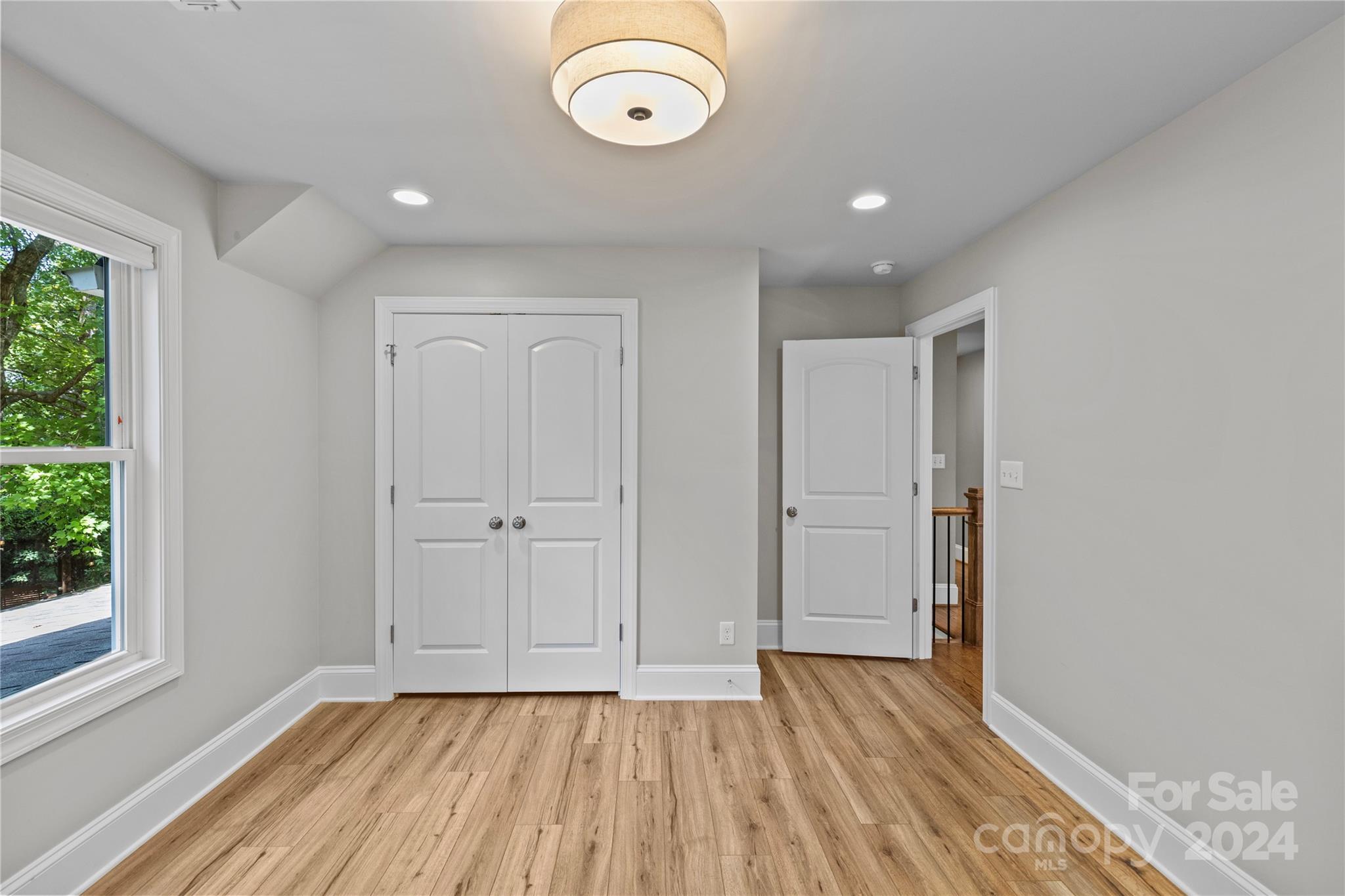 Town And Country - Residential