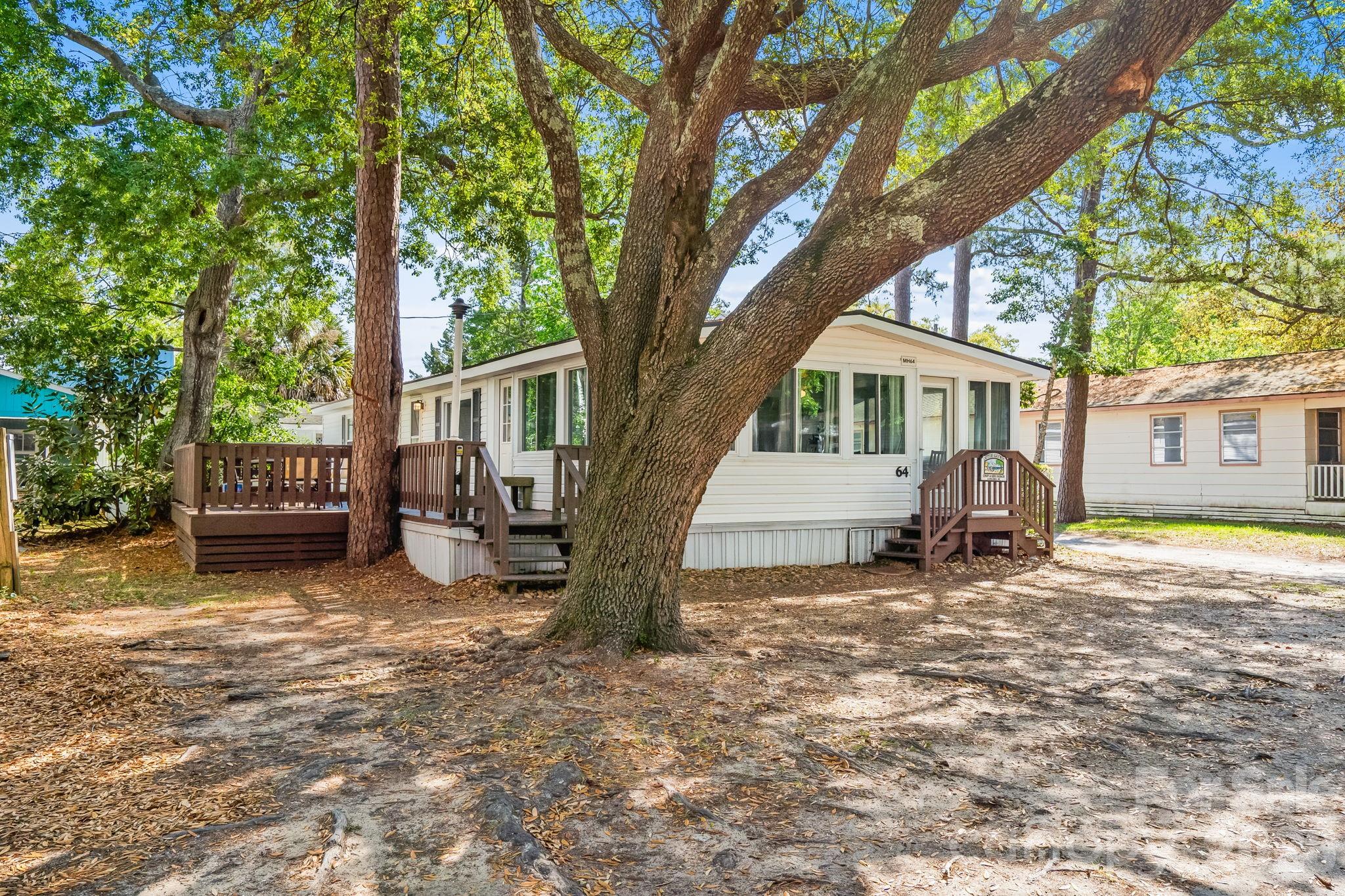 6011 S Kings Highway MH64