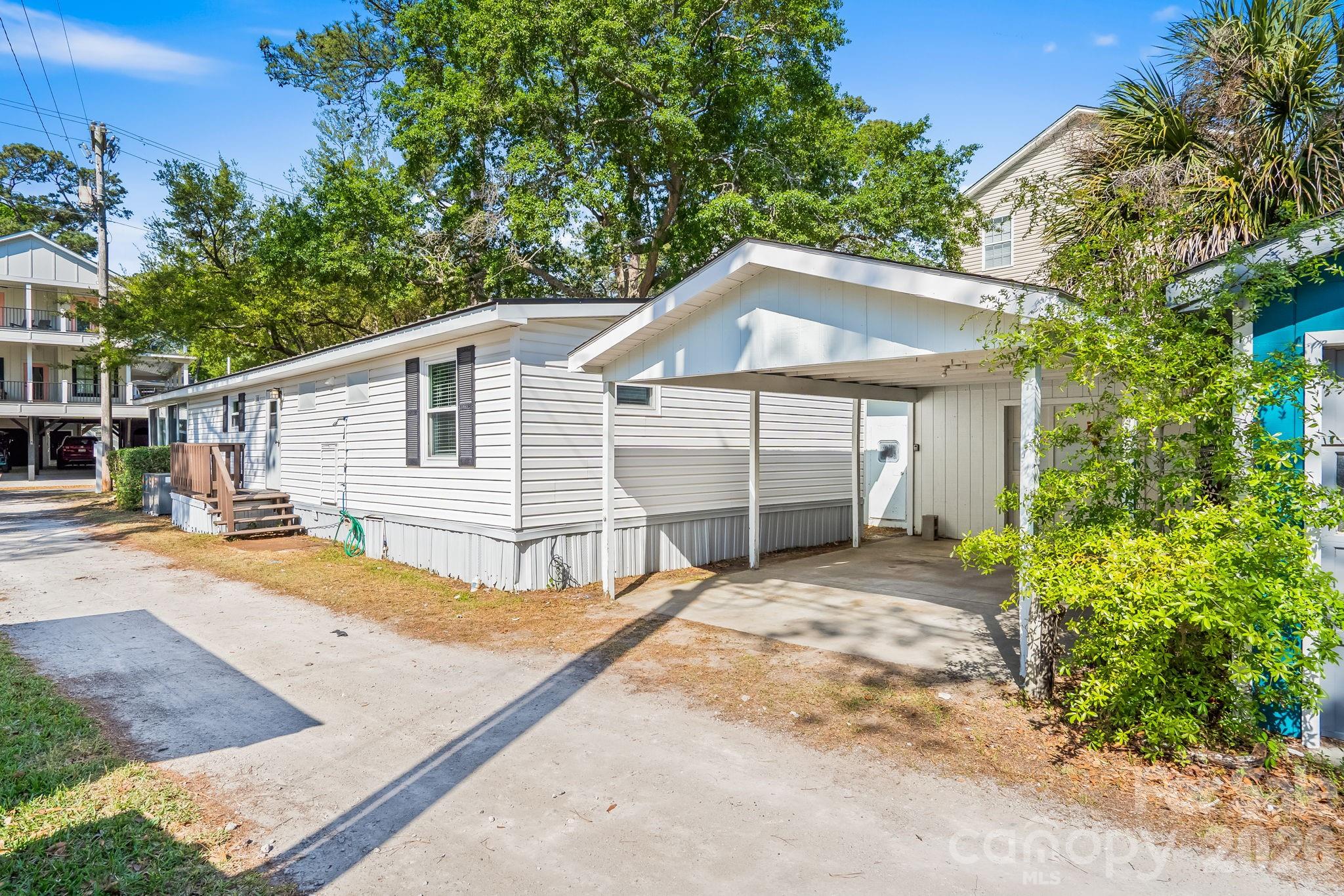 6011 S Kings Highway MH64