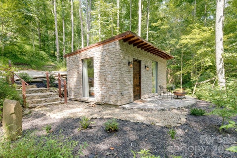 Photo of 44 Azura Gdns, Weaverville, NC 28787 (MLS # 4424758)