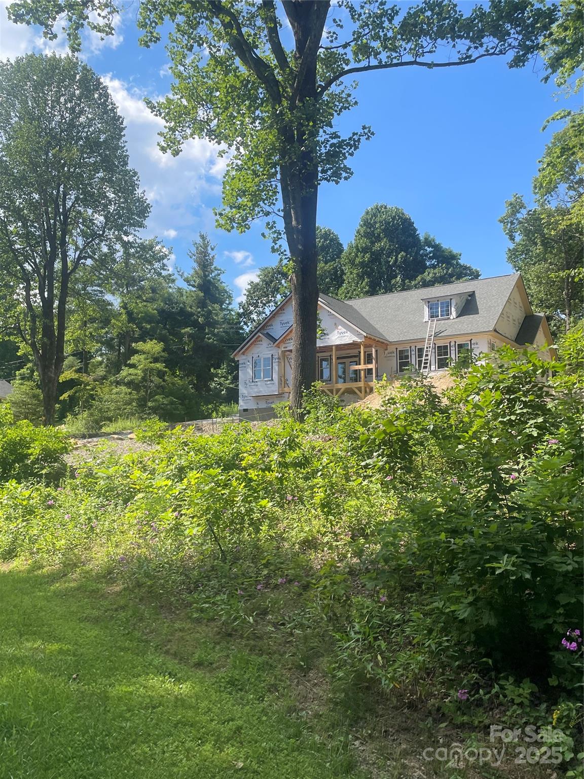 634 Hollybrook Drive