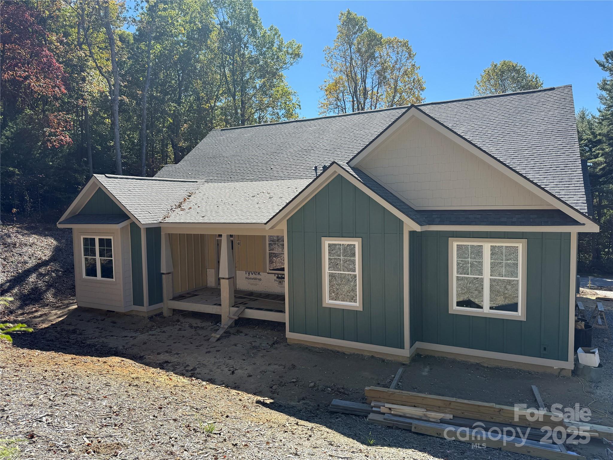 634 Hollybrook Drive