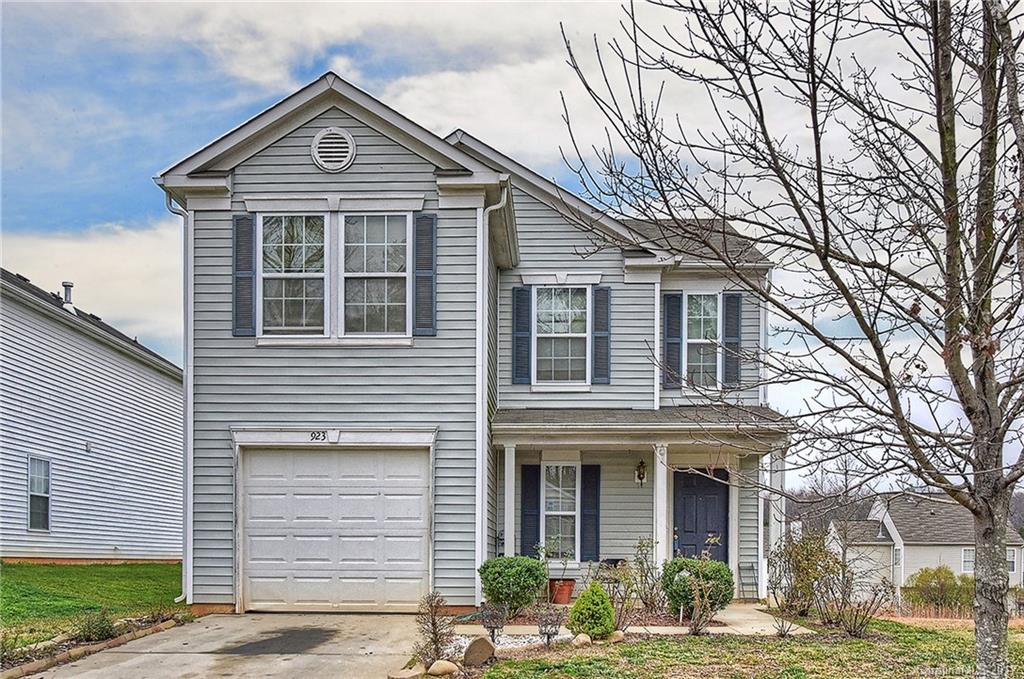 Photo 1 of 20 — 923 Swearngan Ridge Court, Charlotte, NC 28216