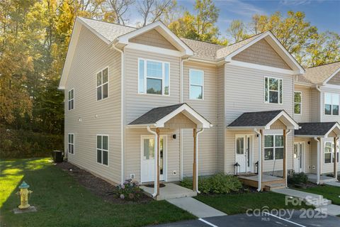 31 Cherry Laurel Lane Swannanoa NC 28778