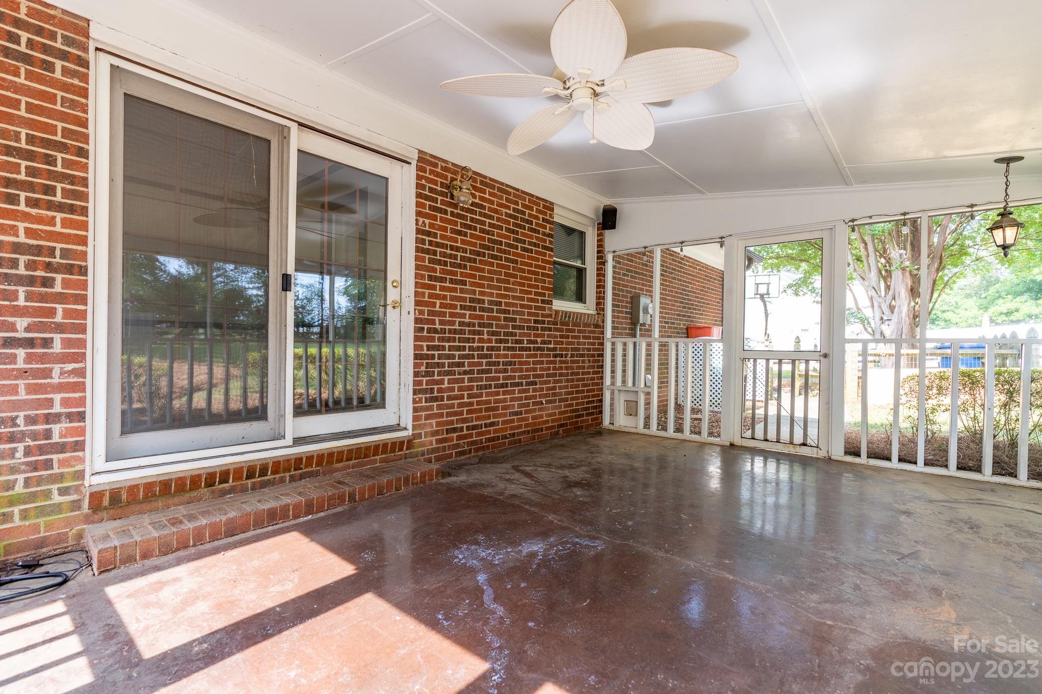 Lakehaven Estates - Residential