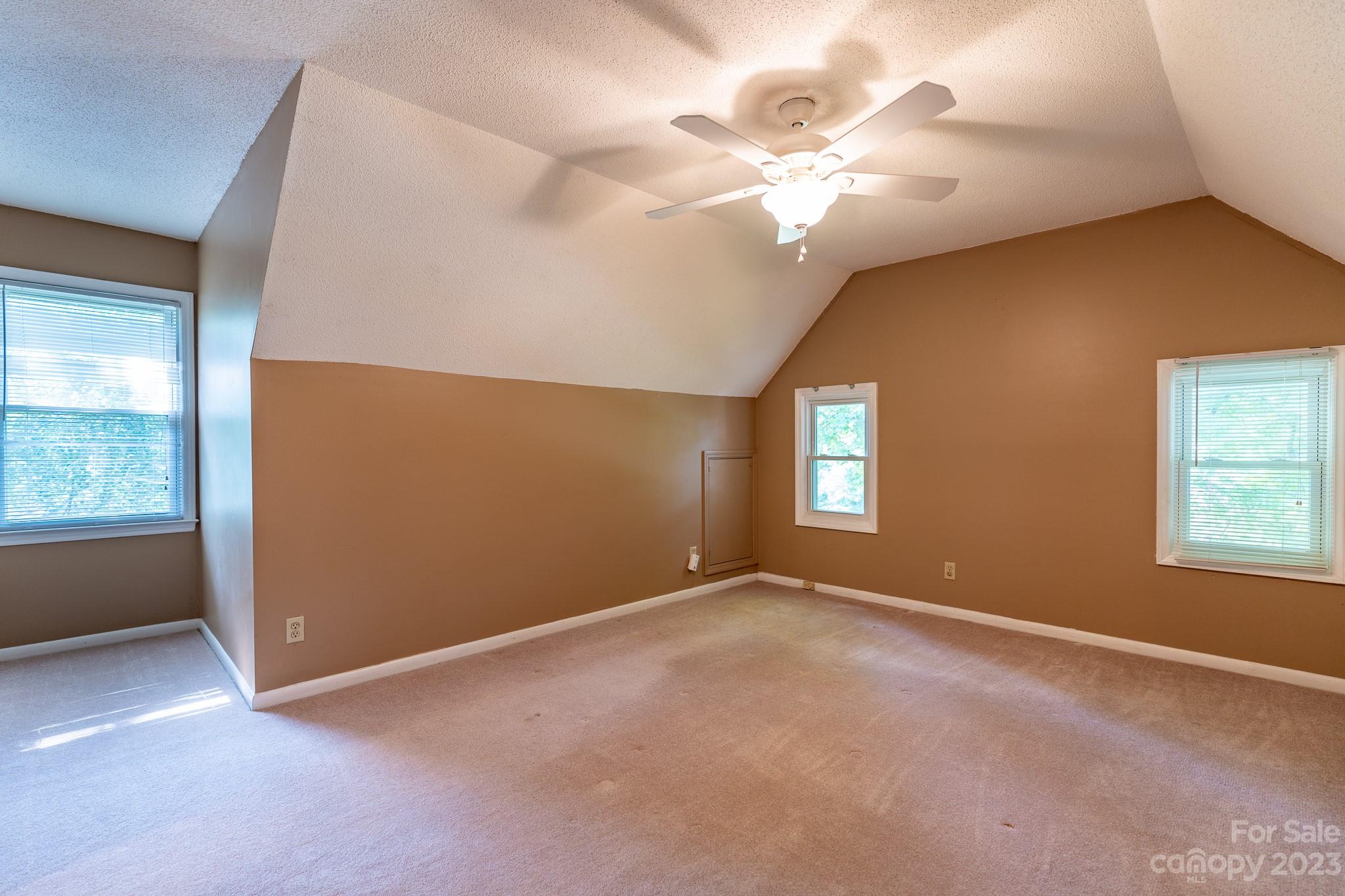 Lakehaven Estates - Residential