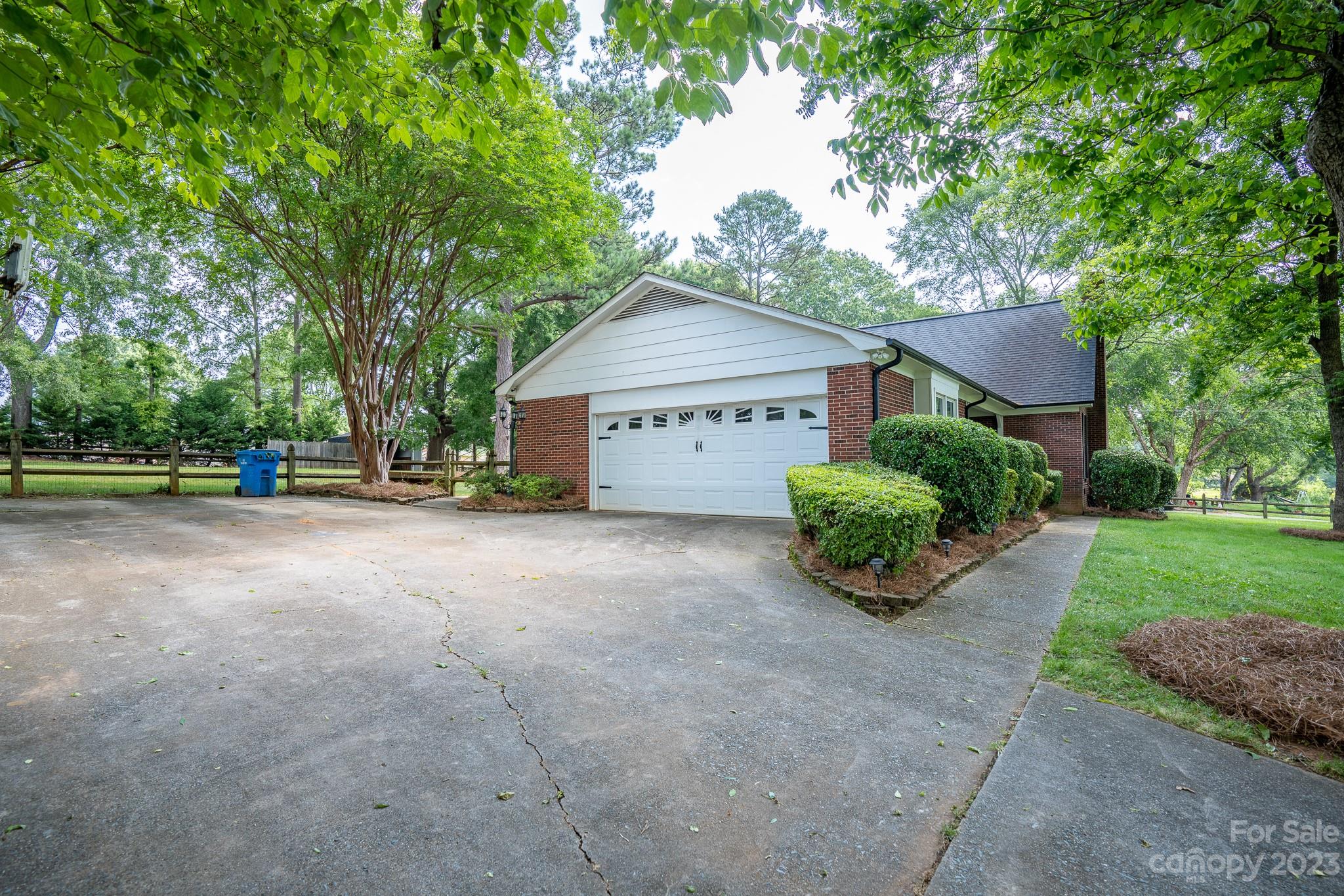 Lakehaven Estates - Residential