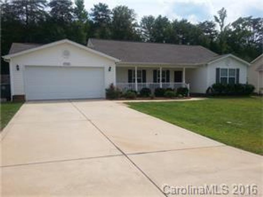 LOCATION, LOCATION, LOCATION!  Charming ranch home in Clover's Faulkner Ridge SD.  Rocking chair front porch and attached 2 car garage.  Private level fenced back yard ready for entertaining.  Charming open living room with vaulted ceiling.  Whether it's your first home or your last, you will find everything you're looking for!