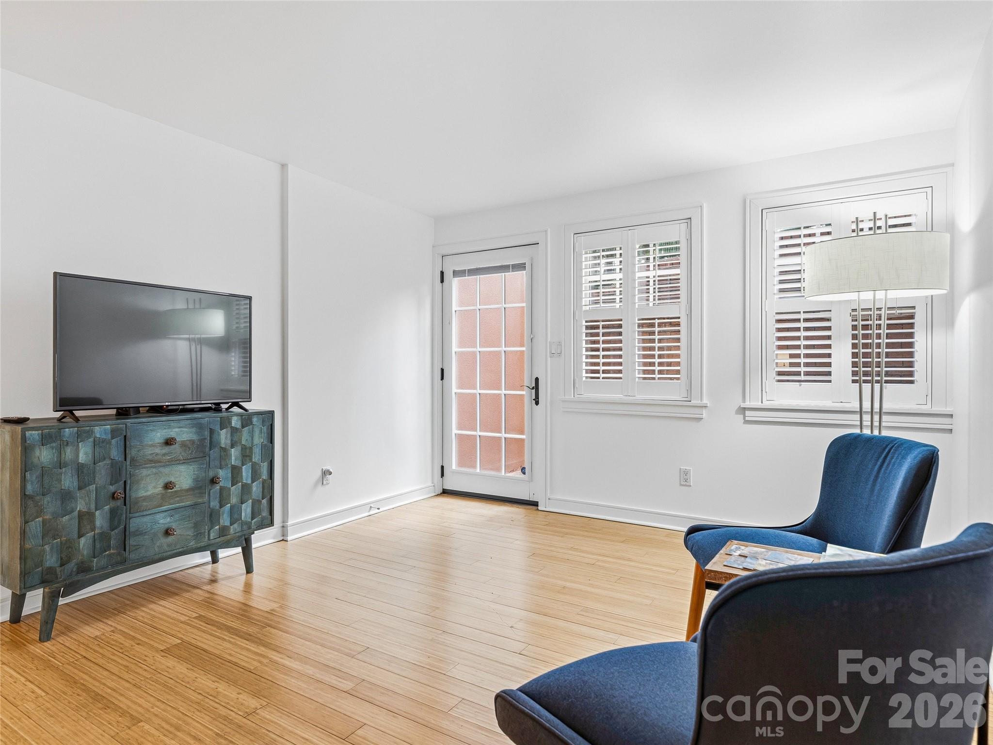37 Hiawassee Street E103