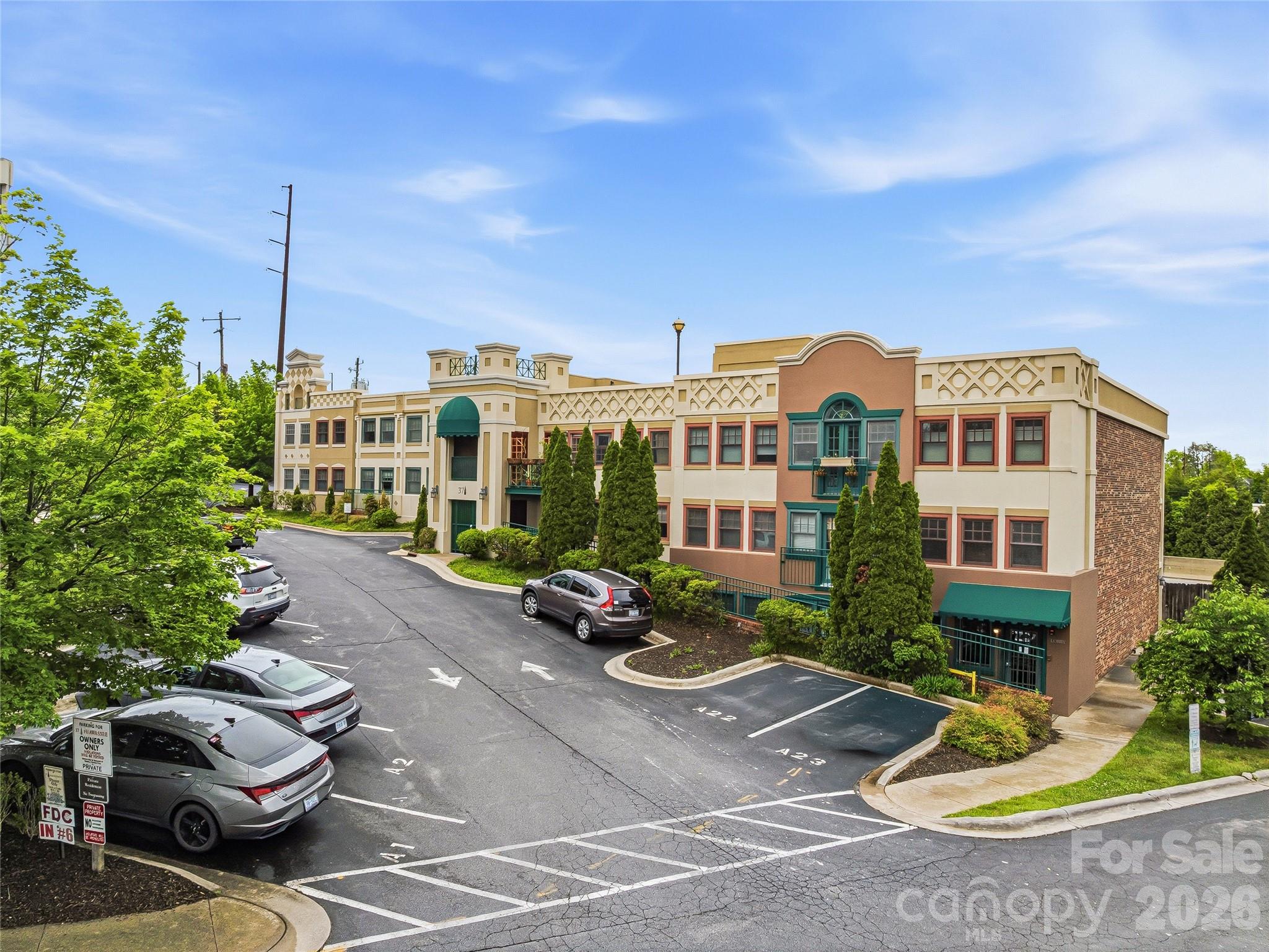 37 Hiawassee Street E103