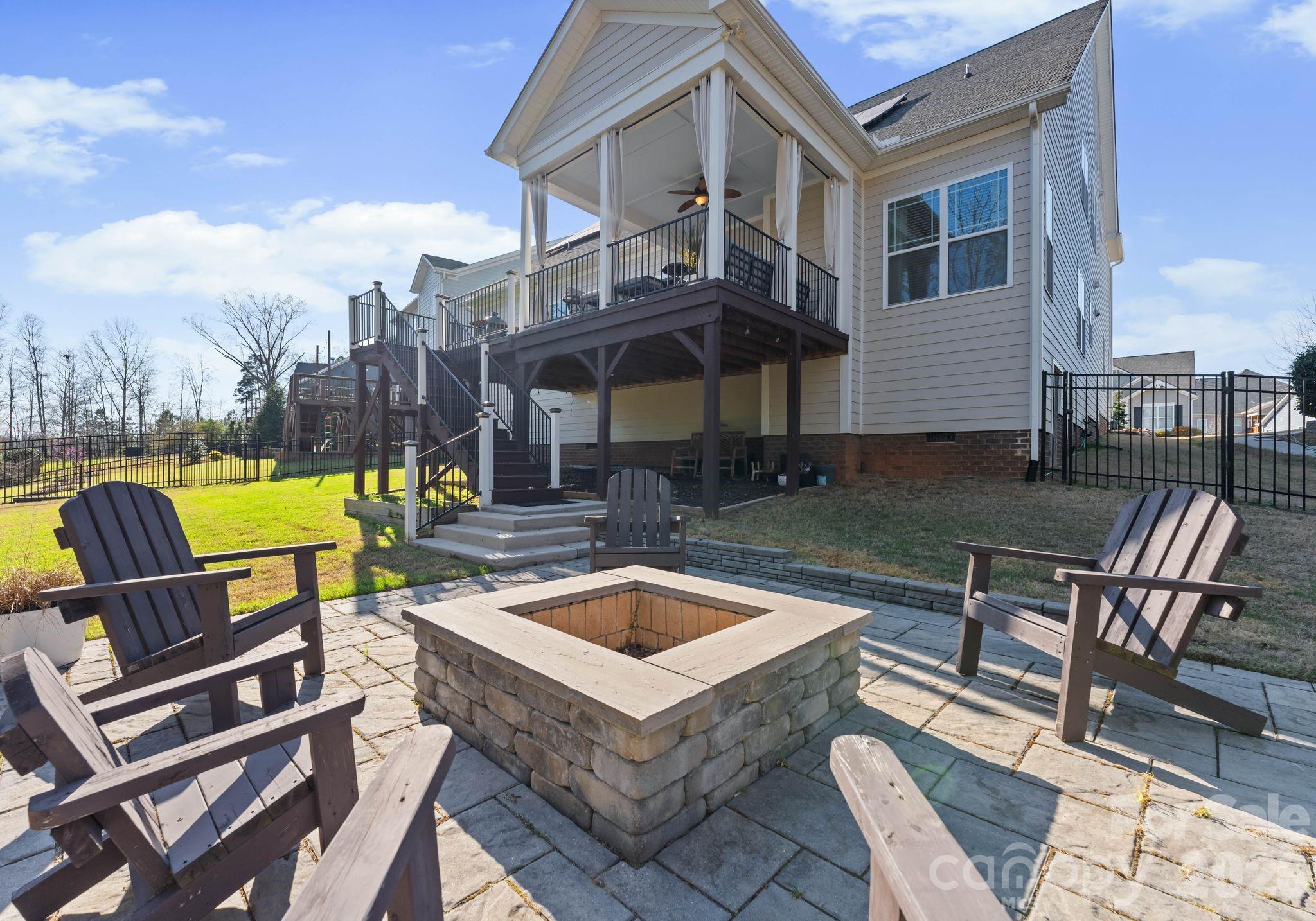 18812 Avery Park Drive