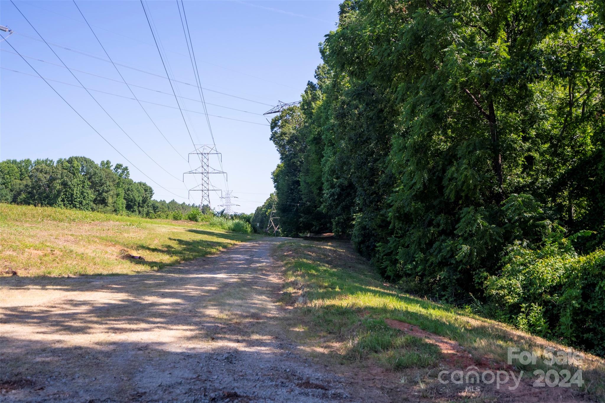 Mountain Island Lake - Land