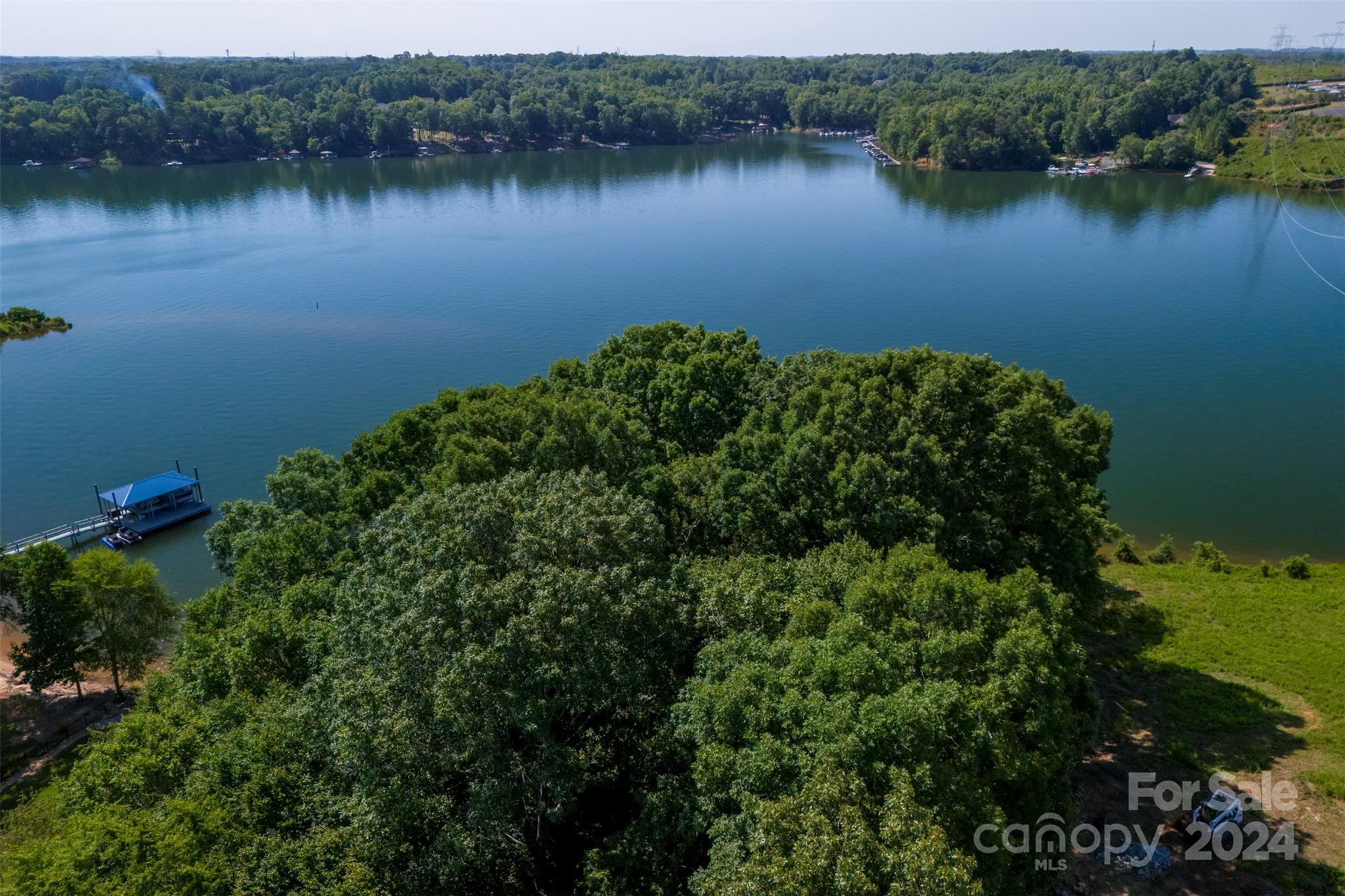 Mountain Island Lake - Land