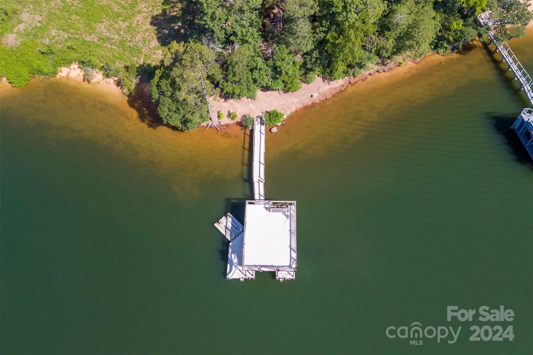 Mountain Island Lake - Land