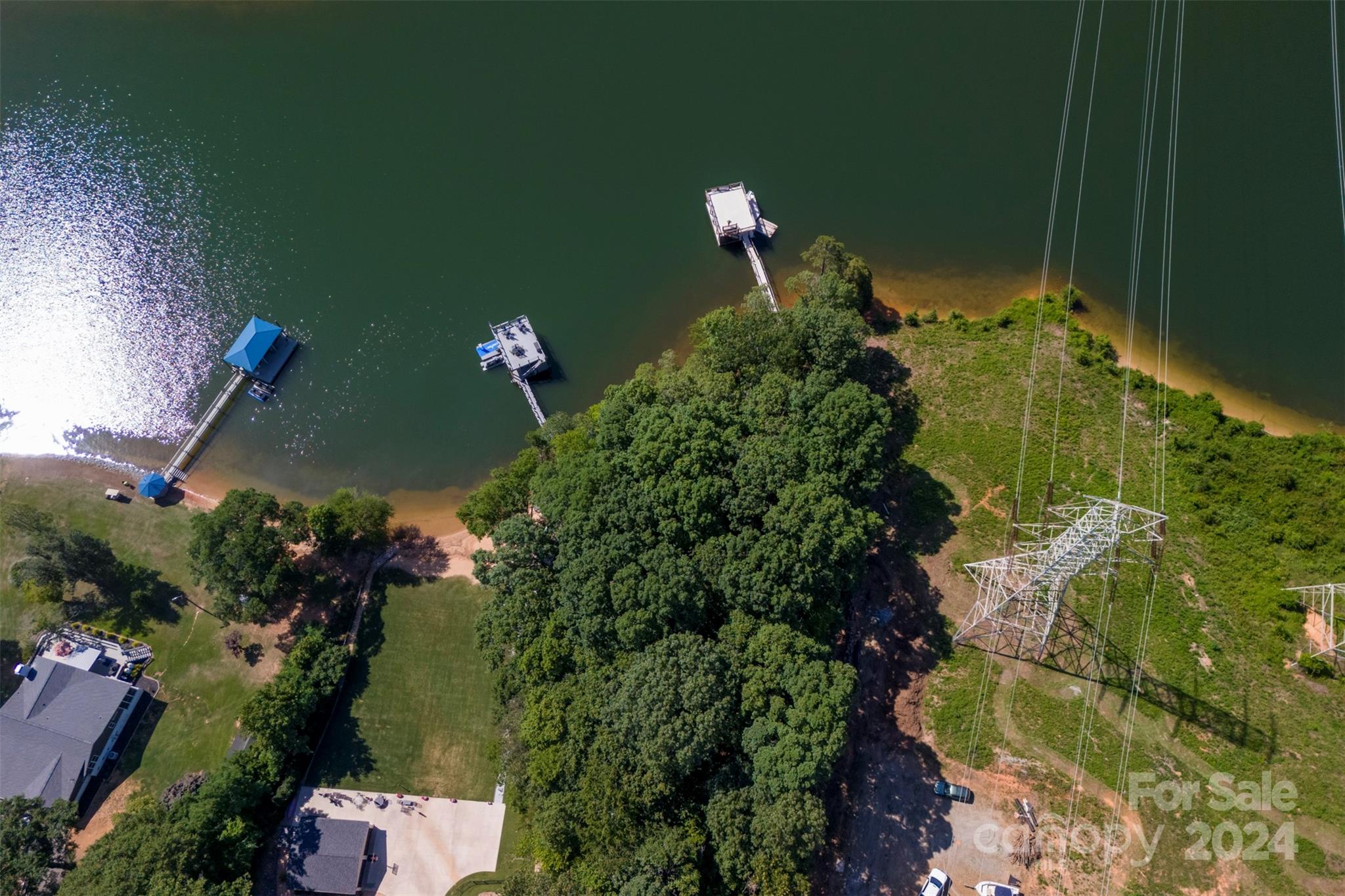 Mountain Island Lake - Land