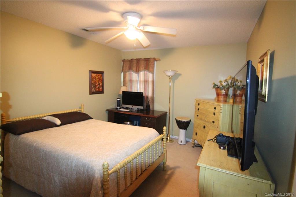 Governors Square - Residential