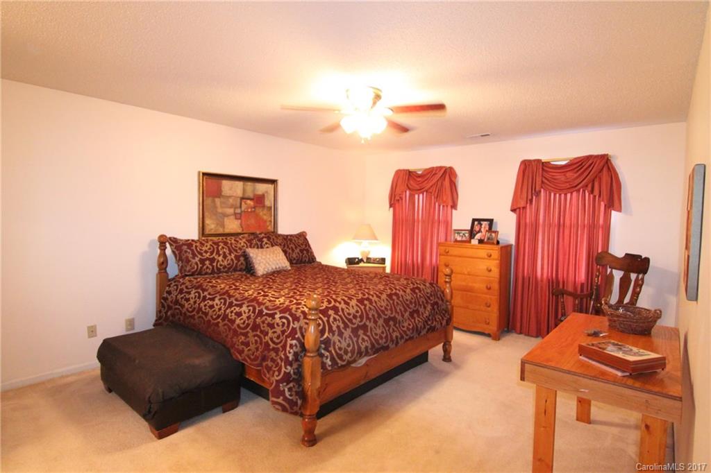 Governors Square - Residential