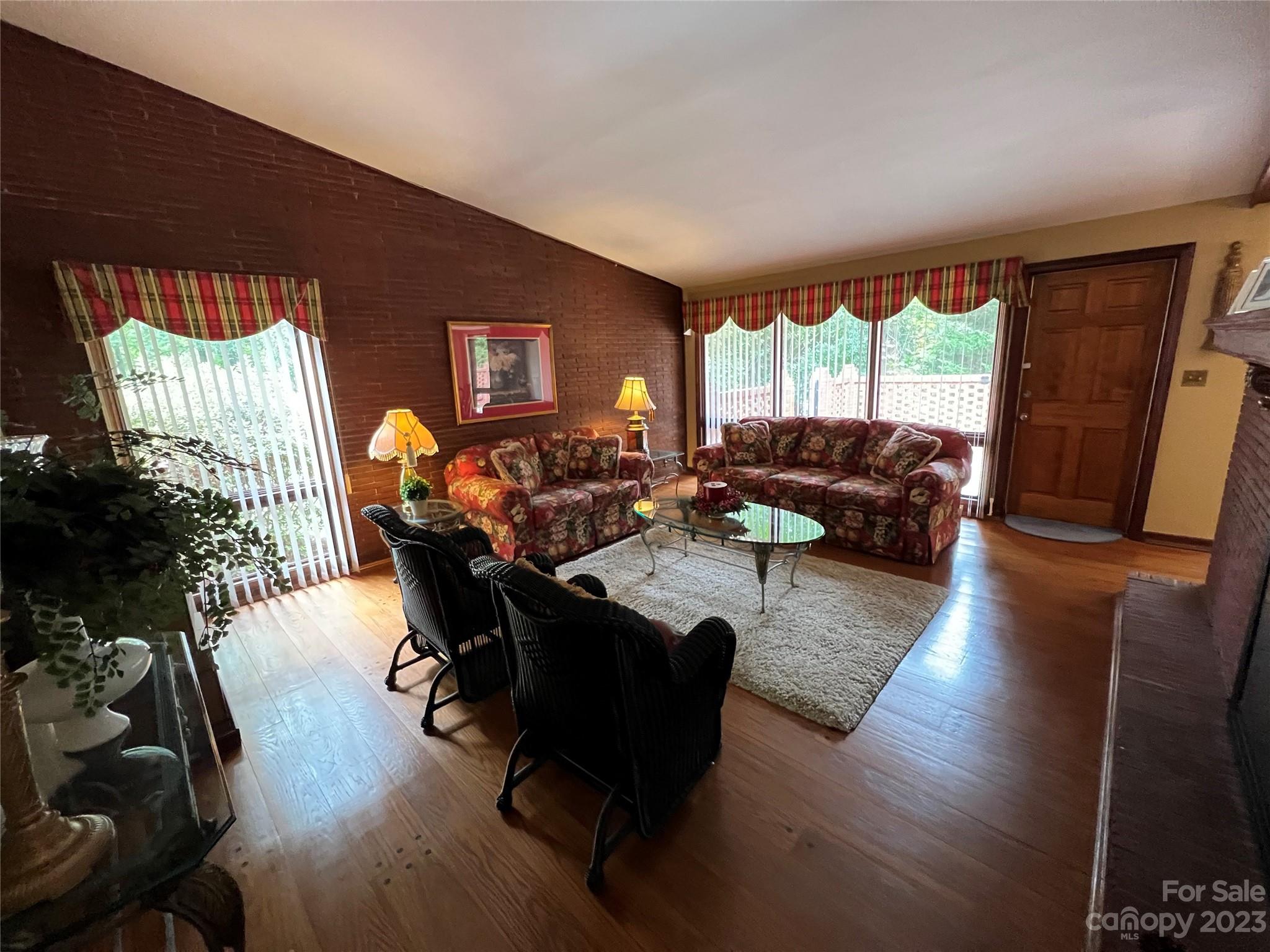 Stonewall Jackson Park - Residential