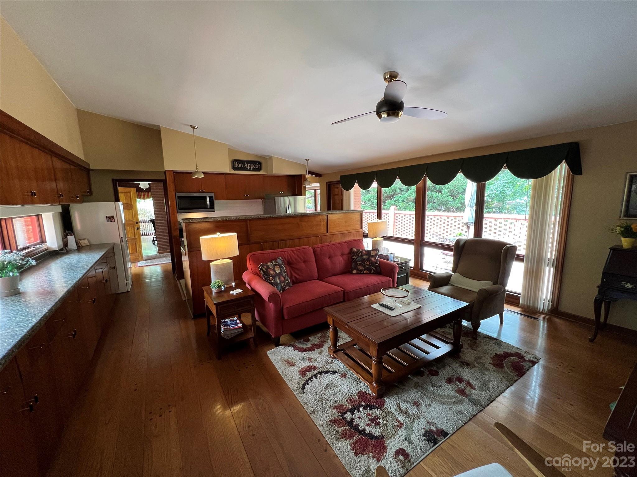 Stonewall Jackson Park - Residential